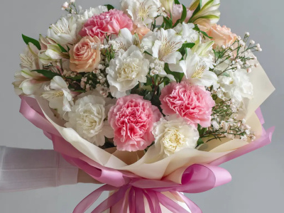 Букет с альстромериями «Игривое настроение»