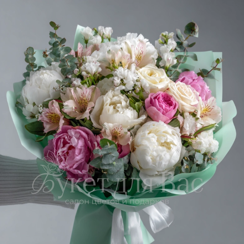 Букет с пионами &laquo;Облачное настроение&raquo;
