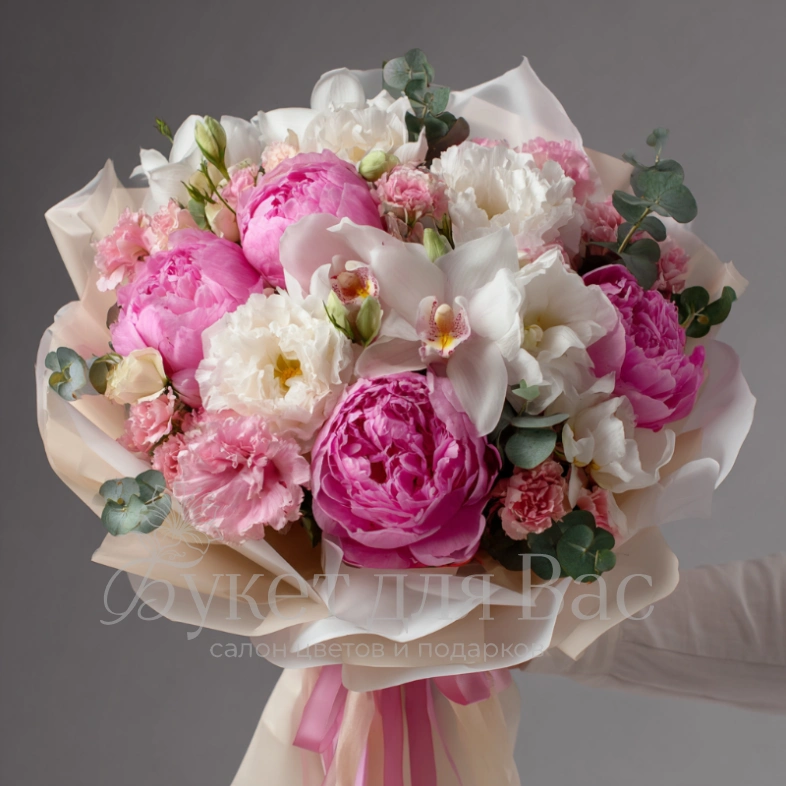 Букет с пионами &laquo;Перламутровая вуаль&raquo;
