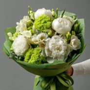 Букет с пионами &laquo;Нежный оазис&raquo; 0