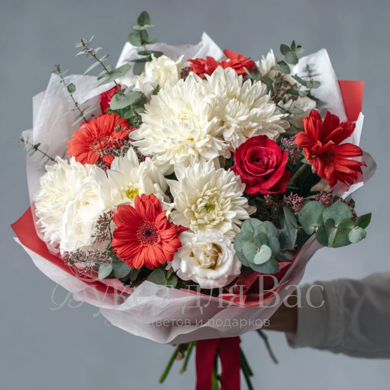 Букет с хризантемами &laquo;Праздничное сияние&raquo;