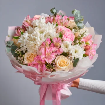 Букет с хризантемами «Светлый выбор»
