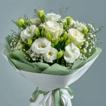 Букет с эустомами «Белый перезвон»