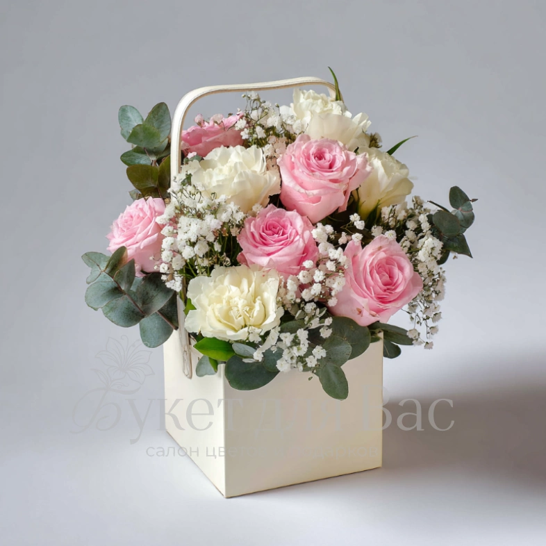 Композиция в сумочке &laquo;Сладкий сюрприз&raquo;