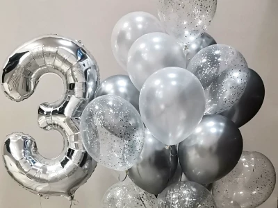 Сет из фольгированой цифры и фонтана из хромовых шаров с конфетти