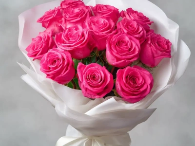15 розовых роз 50 см