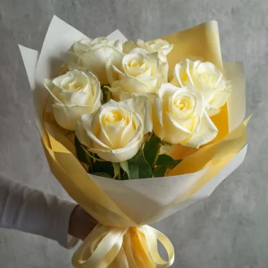 Белые розы «Белое золото»